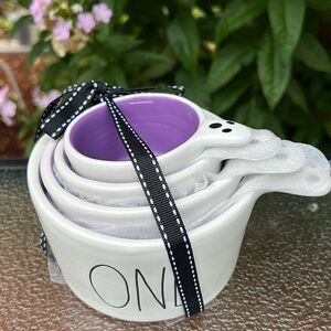 Rae Dunn white ghost measuring cups